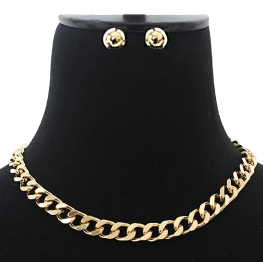 Simple Cuban Chain Short Necklace Set - Picture 7 of 8